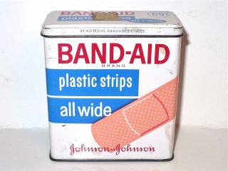 Vintage Johnson & Johnson Band - Aid Plastic Strips Some Bandages Inside Tin
