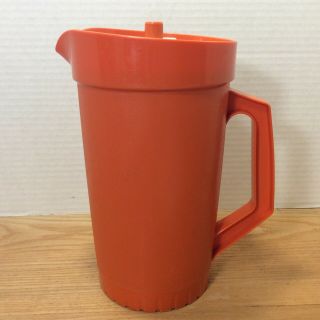 Vintage Orange Tupperware 2 Quart Pitcher 800 With Press And Seal Lid 801
