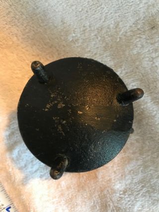 Vintage 3” Heavy Cast Iron Kettle 3 Footed Leg Bean Pot W/ Bale Souvenir 3