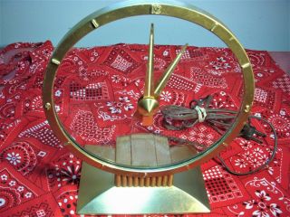 Jefferson Golden Hour Mystery Clock Keeping Accurate Time