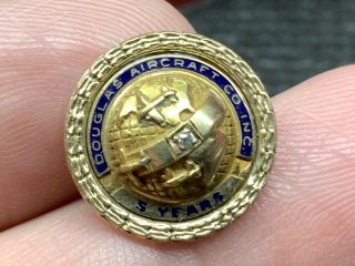 Douglas Aircraft Co.  Inc.  10k Gold 3.  6 Grams Diamond 5 Years Service Award Pin.