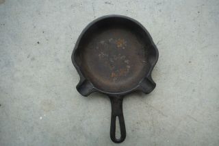 Vintage GRISWOLD Small SKILLET ASHTRAY ' Quality O Ware ' CAST IRON 3
