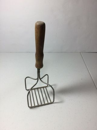 Vintage Antique Square Twisted Wire Potato Masher Wood Handle
