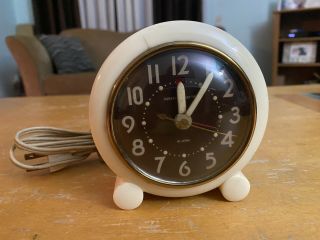 Vintage Ge General Electric Bakelite Art Deco Ivory Alarm Clock 7h160