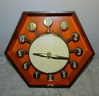 Retro Spartus Medallion Orange & Gold Electric Wall Clock Mcm - Model 4592