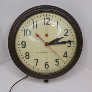 Vintage General Electric (ge) Telechron Wall Clock - Model 1ha1608