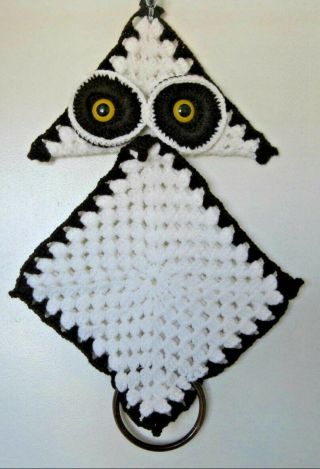 Vintage Big Eyed Owl Handmade Crochet Hanging Kitchen/bath Towel Holder Brn&wht