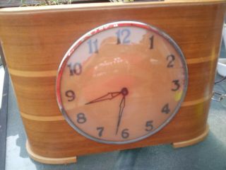 Vintage 1950s 60s Insurance 7 Day Time Saving Clock Walnut Veneer Plywood