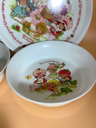 Vintage Strawberry Shortcake plates and bowls,  plastic,  by Silite 3
