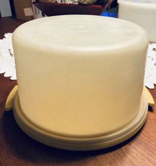 2 Piece Vintage Tupperware Cake Carrier Pie Taker Storage Container 684 - 8