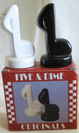 Music Notes Vintage Ceramic Salt And Pepper Shakers 3 - 1/2 " Tall A Pair Style 810