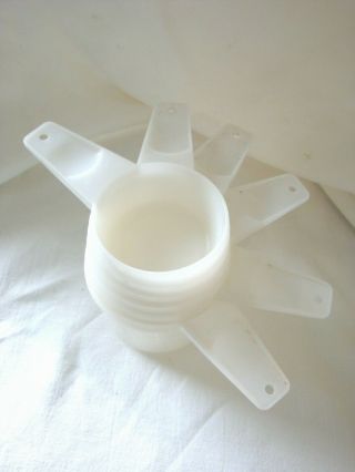 Tupperware Vintage White Measuring Cups Set Of 6 Vguc