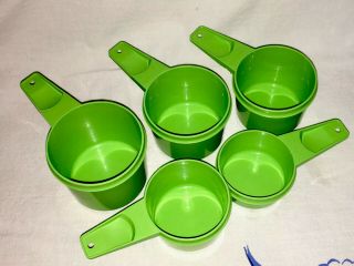 Vintage Retro Tupperware Green Apple Measuring Cups Set Of 5