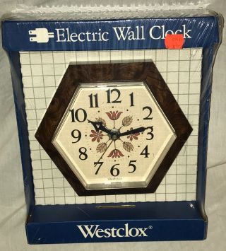 Vintage Nos Westclox Electric Wall Clock Model 26395 1970’s Flowers Wood Grain