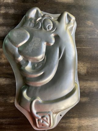 Vintage Wilton Tin Metal Scooby Doo Cake Baking Pan 15”
