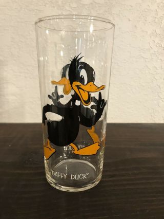 Vintage 1973 Pepsi Looney Tunes Daffy Duck Warner Bros.  Collector Series Glass