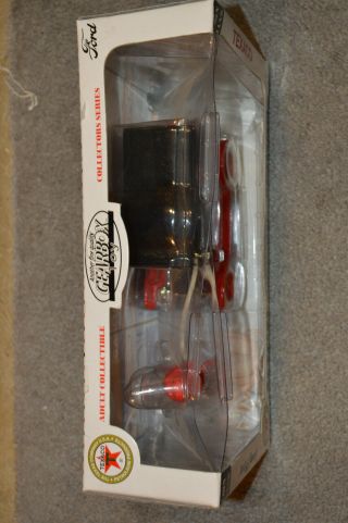 GEARBOX 1912 FORD MODEL T TEXACO DELIVERY CAR AND PUMP - 1/24 - 76525 - FACTORY 2