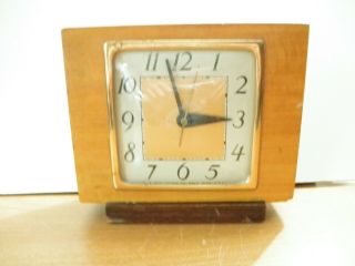 Vintage O B Mcclintock Desk Clock Model 15d600