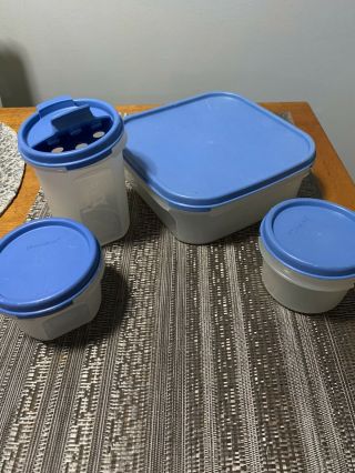 Tupperware Modular Mates (3) Round And (1) Square With Blue Seals Set Of 4