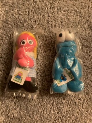 Betty Lou & Cookie Monster Sesame Street Mini Beans Kelloggs