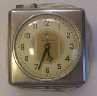 Antique Old Vintage Kitchen Clock General Electric Model 2h08 Mid Century Mod