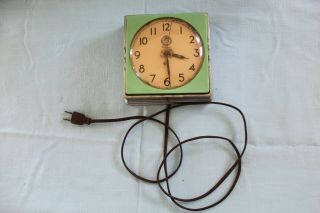 Vintage Deco Telechron Kitchen Wall Clock