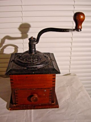 Vintage Design Coffee Bean Grinder Wood Cast Iron Hand Crank Mill Drawer