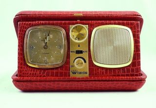 Vintage Fourstar Travel Radio Alarm Clock In Leather Case