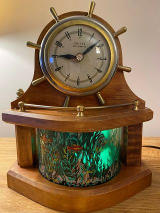 Vintage United Clock Corp Lighted Aquarium Wood Clock (model 454)