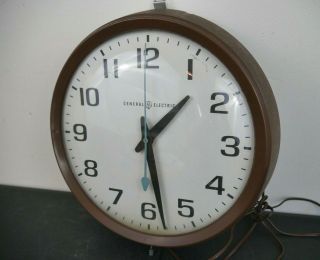 Vintage General Electric Ge Industrial / School Wall Clock 14 "