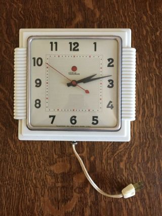 Vintage Telechron Art Deco Mid Century Kitchen Clock Made In Ashland Mass.  Usa