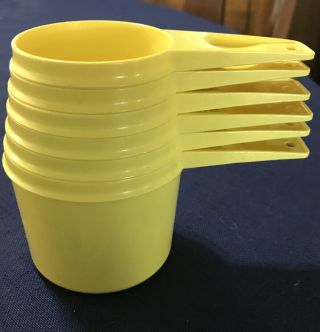 Set Of 6 Vintage Yellow Tupperware Measuring Cups Nesting Set