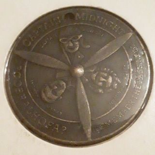 Vintage 1940 Captain Midnight Flight Patrol Membership Medal Skelly Coin