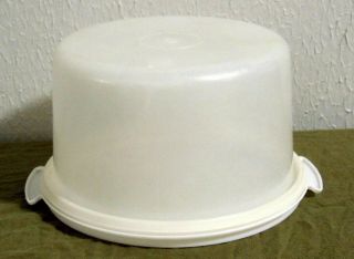 Large Vintage Tupperware Cake Carrier Holder