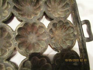 Vintage 11 X 16 inch 12 mold Cast Iron Baking Pan 20 3