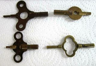 4 Antique Carriage Clock Keys 3 Brass 1 Metal Double Ended Spares
