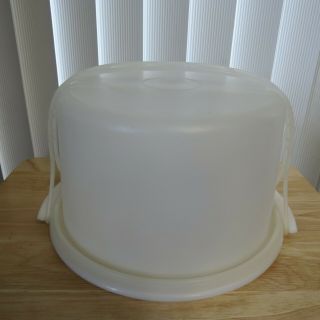 Vintgage Tupperware Sheer Cake Taker With Detachable Handle