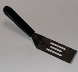 The Pampered Chef Stainless Steel Mini Slotted Cookie Serving Spatula