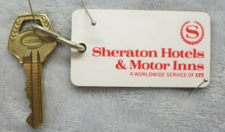 Vintage Sheraton Hotels & Motor Inn Canandaigua York Key Room Fob Ring