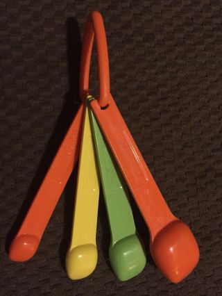 Vintage Tupperware Multi - Color Measuring Spoons 4 Piece Set 2