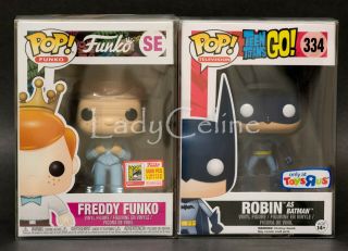 Funko Pop Sdcc Freddy Se Blue Suit & Robin W/ Pop Protector