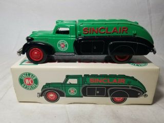Sinclair 1939 Dodge Flyer Tanker Bank 1:38 Die Cast Bank B522 (e2)