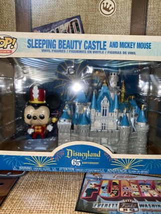 Funko Pop Disney 65th Anniversary Sleeping Beauty Castle With Mickey 21 -