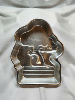 Wilton Vintage Snoopy Red Baron Cake Pan.  Pan Only.  Peanuts.  Charles Schulz.
