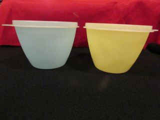 Vintage Tupperware Small Bowls With Lids Blue And Yellow