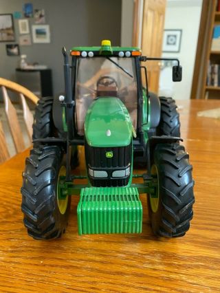 John Deere Model 7520 Toy Tractor Green Out of Box 1:16 Scale 3