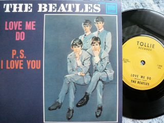 Beatles 45 Rpm 7 " - Love Me Do W/pic Sleeve