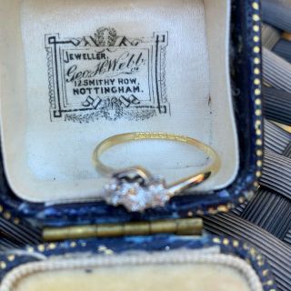 Antique 18ct/18k,  750 Gold & Platinum Diamond 0.  24ct 3 - stone twist ring 3