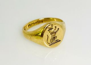 Vintage 18k Cat Intaglio Signet Ring From England
