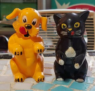 Vintage Ken - L Ration Dog Cat Food Salt & Pepper Shakers 50s Old Advertising Toy